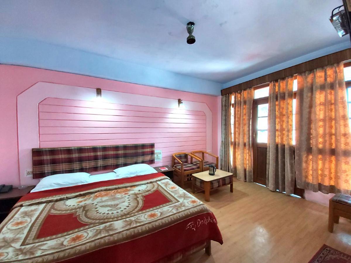 Hotel Radhe Continental Nainital Zewnętrze zdjęcie